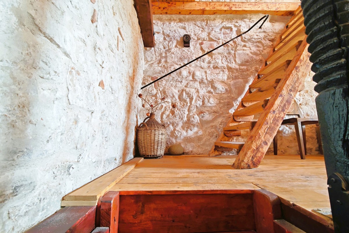 Casa In vendita - SPLITSKO-DALMATINSKA HVAR