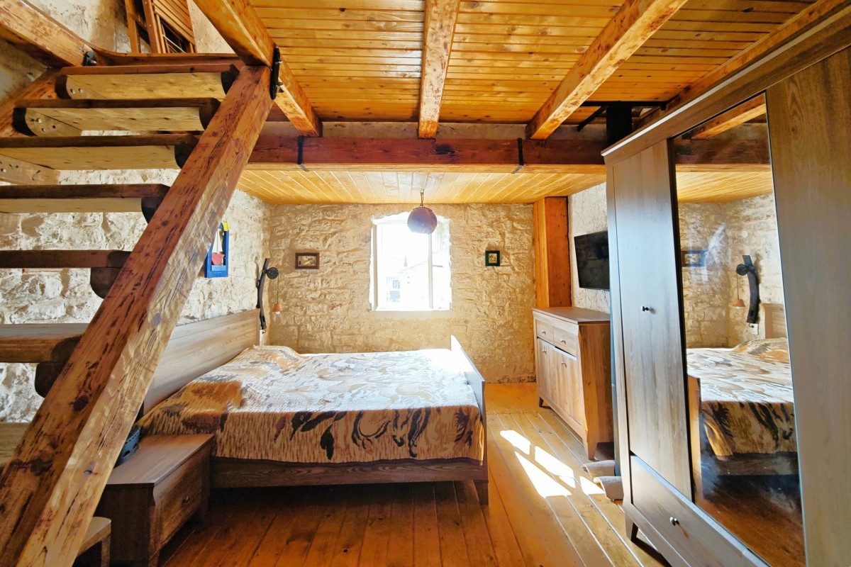 Casa In vendita - SPLITSKO-DALMATINSKA HVAR