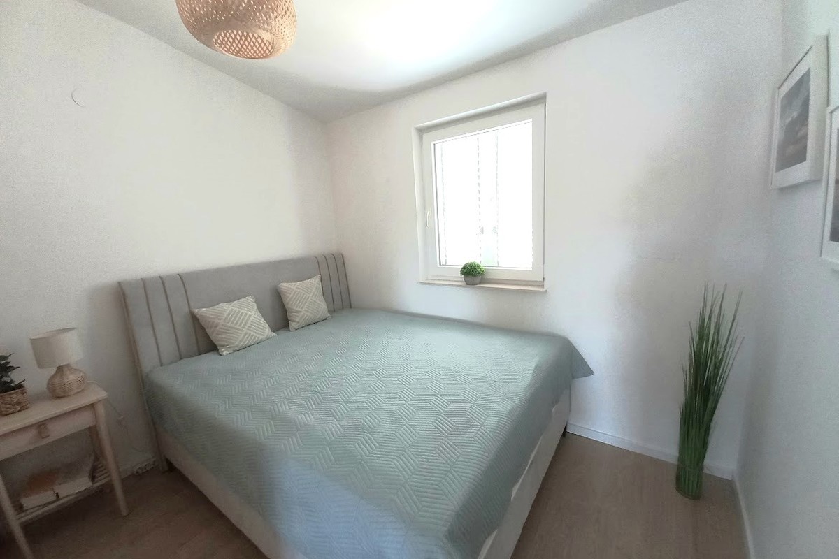 Flat For sale - ŠIBENSKO-KNINSKA ROGOZNICA