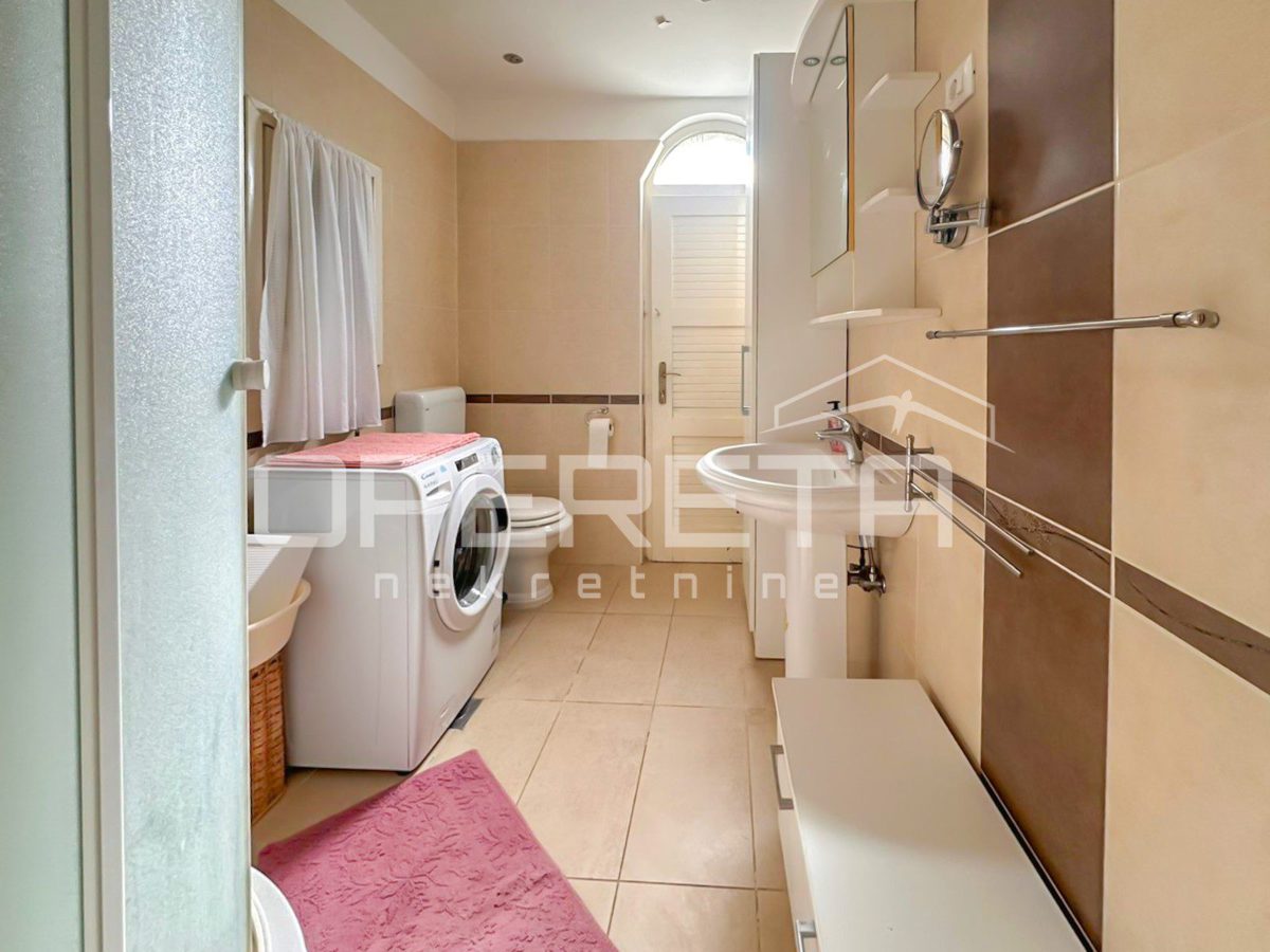 House For sale - ŠIBENSKO-KNINSKA ŠIBENIK