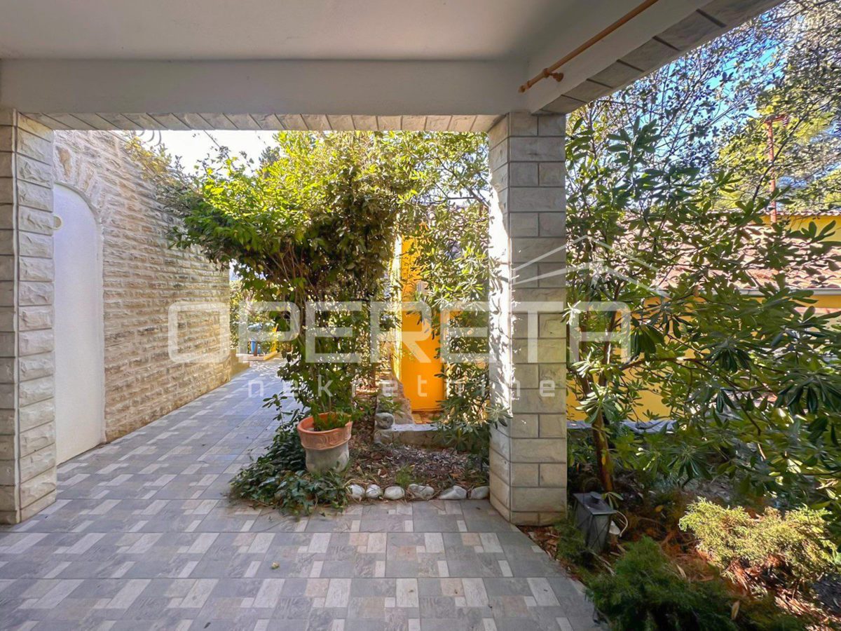 House For sale - ŠIBENSKO-KNINSKA ŠIBENIK
