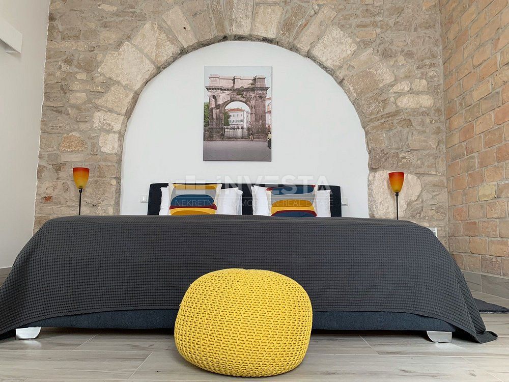 Flat For sale PULA