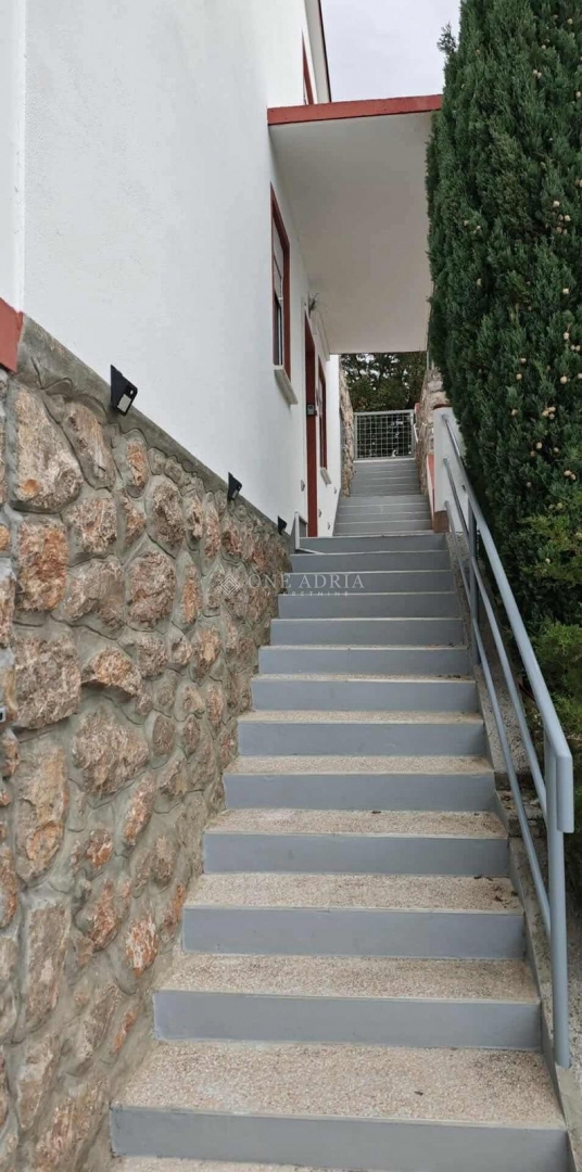 Dom Na sprzedaż - LIČKO-SENJSKA SENJ