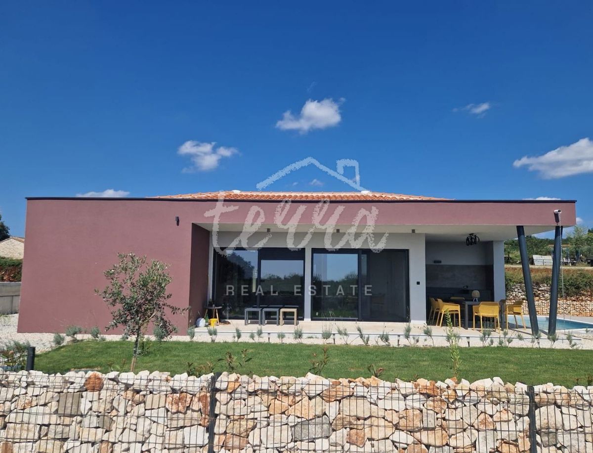Kuća Na prodaju TINJAN