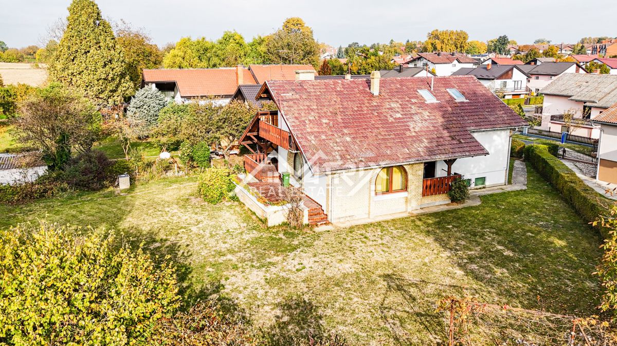 Dom Na sprzedaż - OSJEČKO-BARANJSKA BELIŠĆE