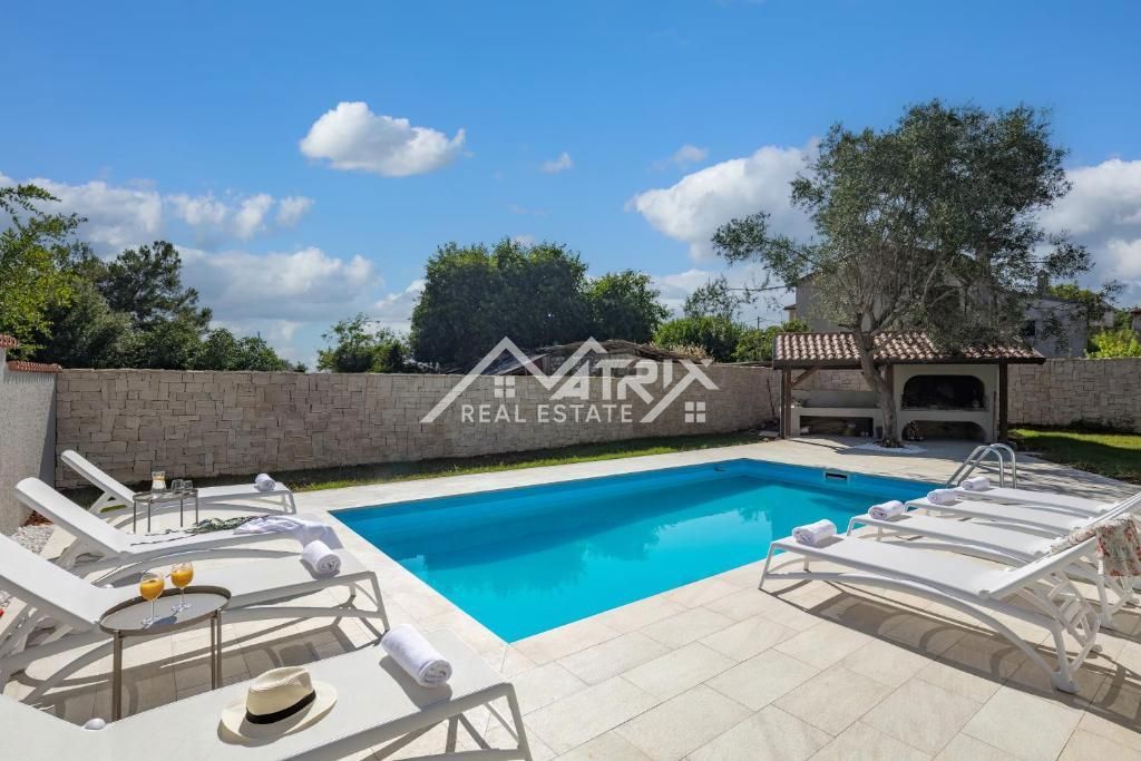 House For sale - ISTARSKA NOVIGRAD