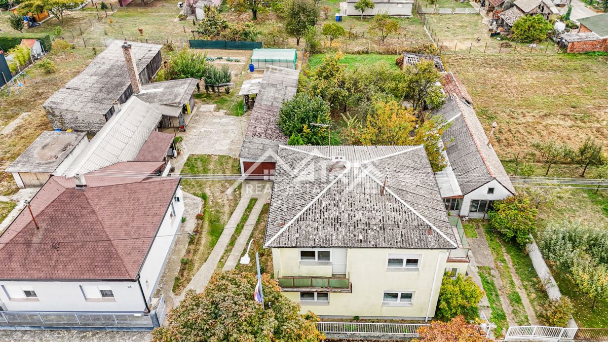 Haus Zu verkaufen - OSJEČKO-BARANJSKA BELI MANASTIR
