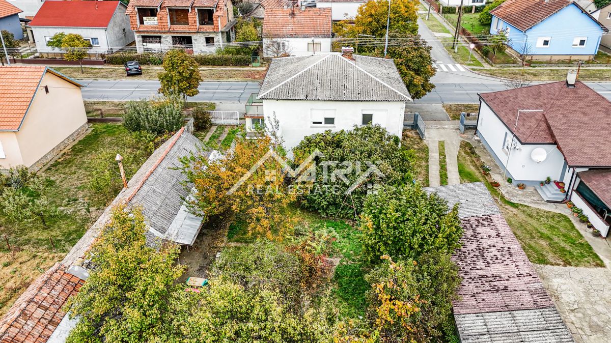 Haus Zu verkaufen - OSJEČKO-BARANJSKA BELI MANASTIR