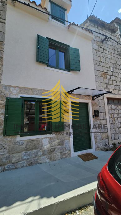 Maison À vendre - SPLITSKO-DALMATINSKA KAŠTELA