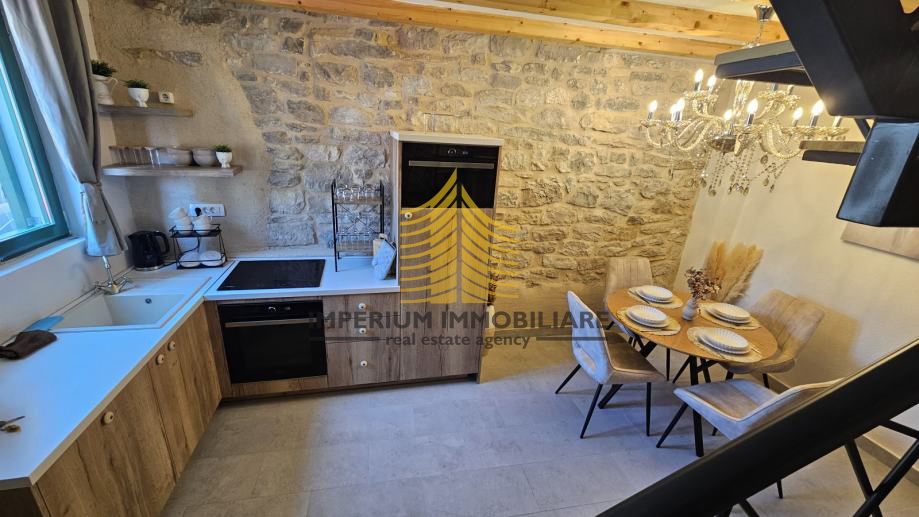 Maison À vendre - SPLITSKO-DALMATINSKA KAŠTELA