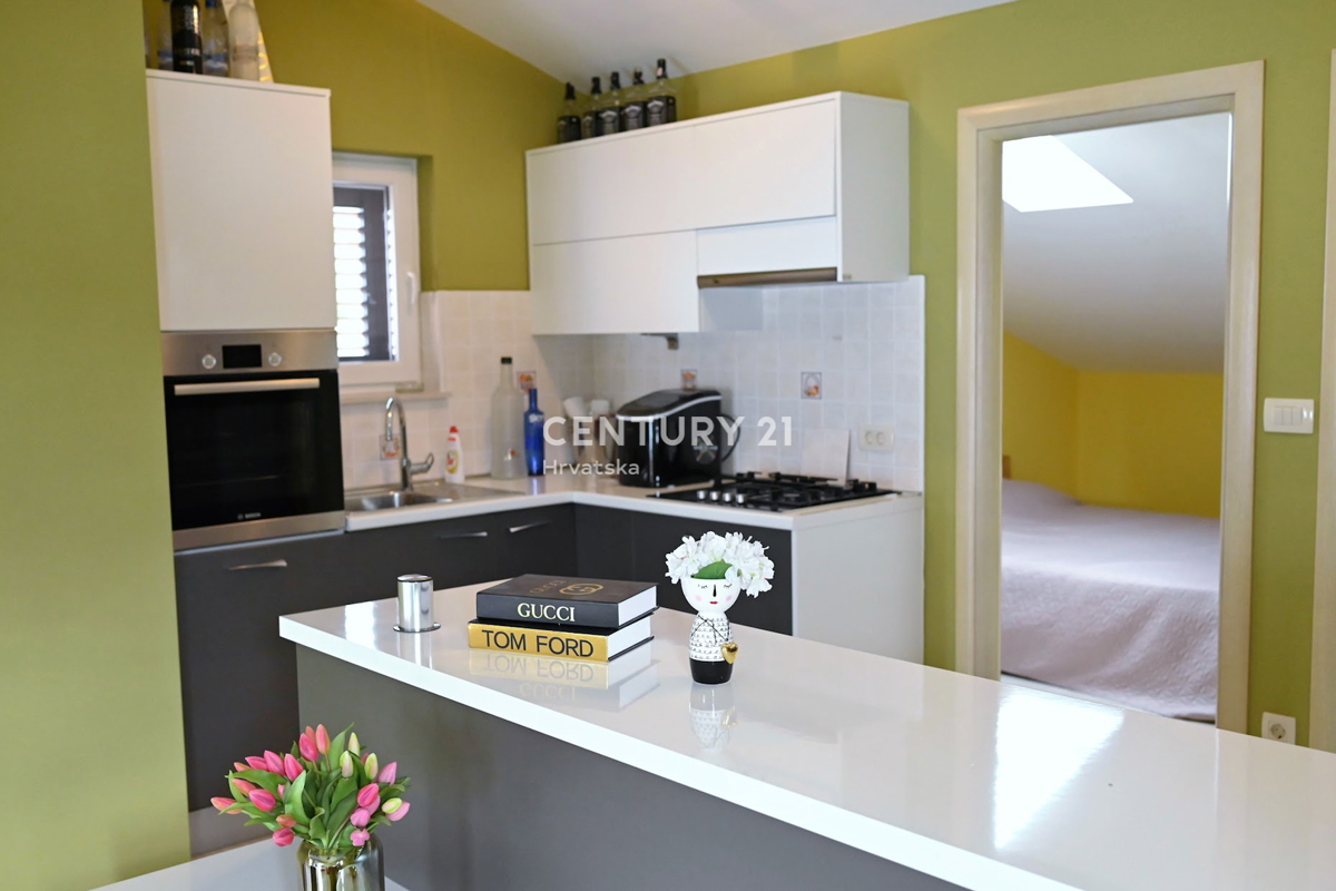 Maison À vendre - ŠIBENSKO-KNINSKA ROGOZNICA