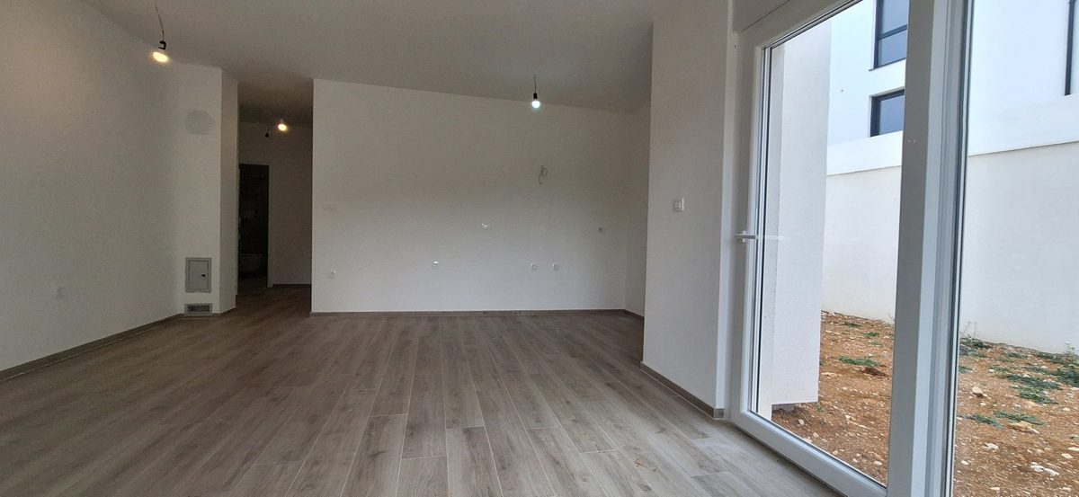 Apartma Na predaj - ŠIBENSKO-KNINSKA ŠIBENIK