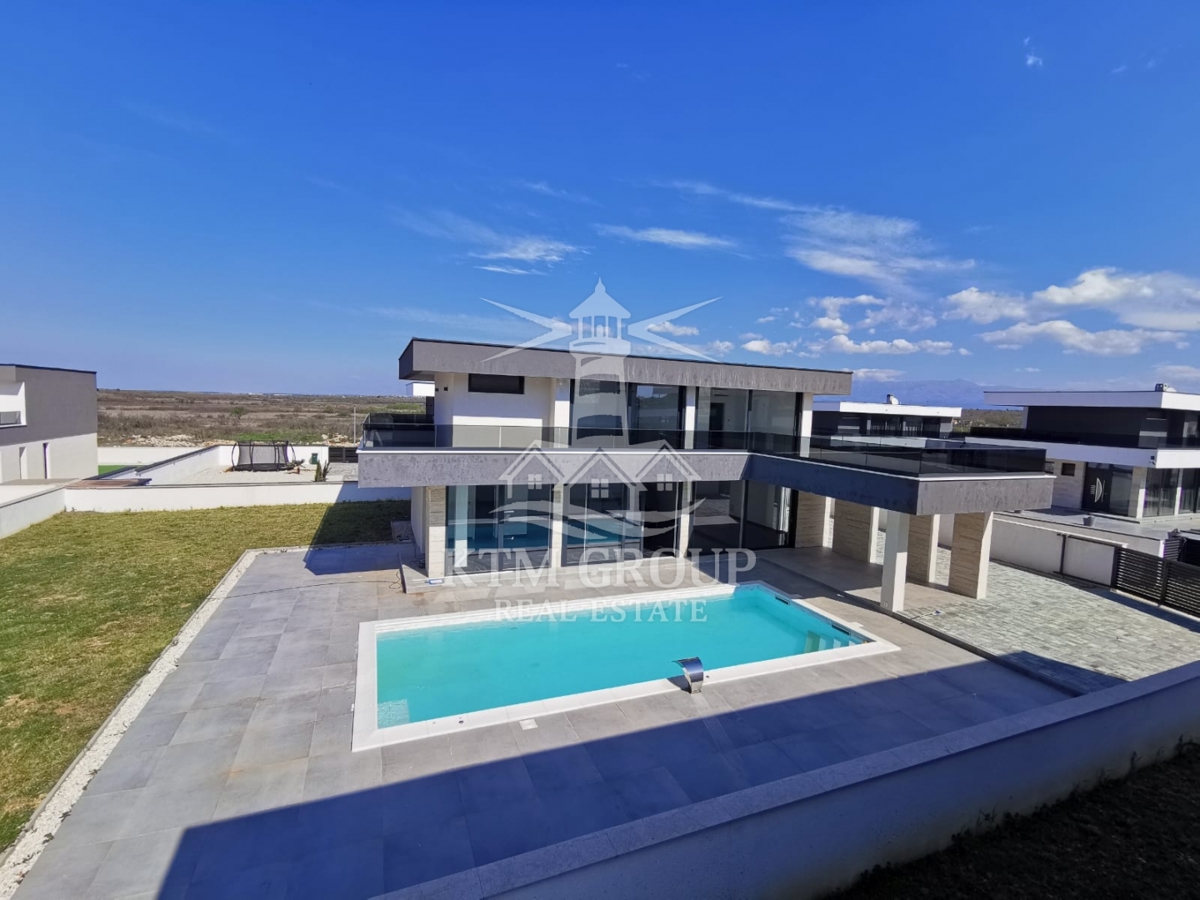 Maison À vendre - Zadarska Zemunik Donji - foto 1/14