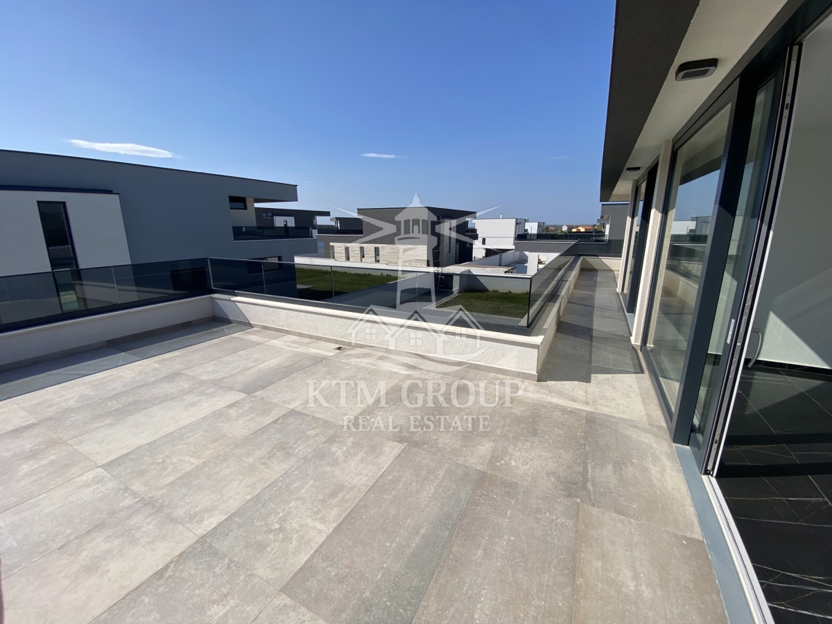 Maison À vendre - ZADARSKA ZEMUNIK DONJI
