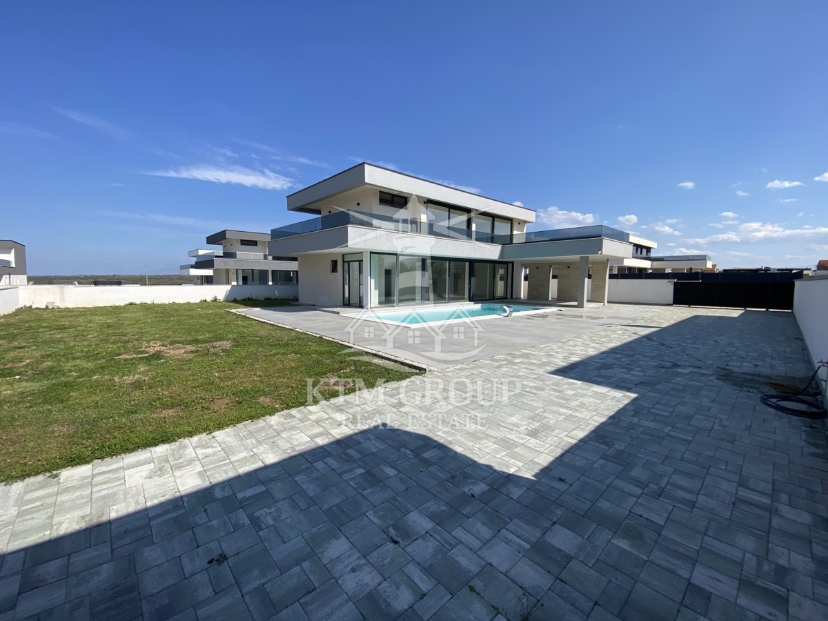 Maison À vendre - ZADARSKA ZEMUNIK DONJI