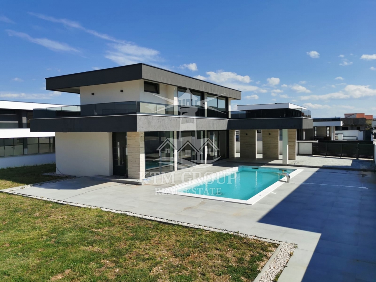 Maison À vendre - Zadarska Zemunik Donji - foto 2/14