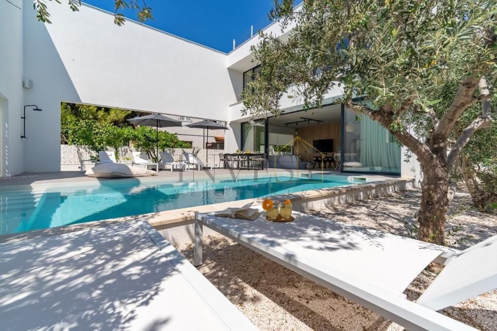 House For sale - SPLITSKO-DALMATINSKA BRAČ
