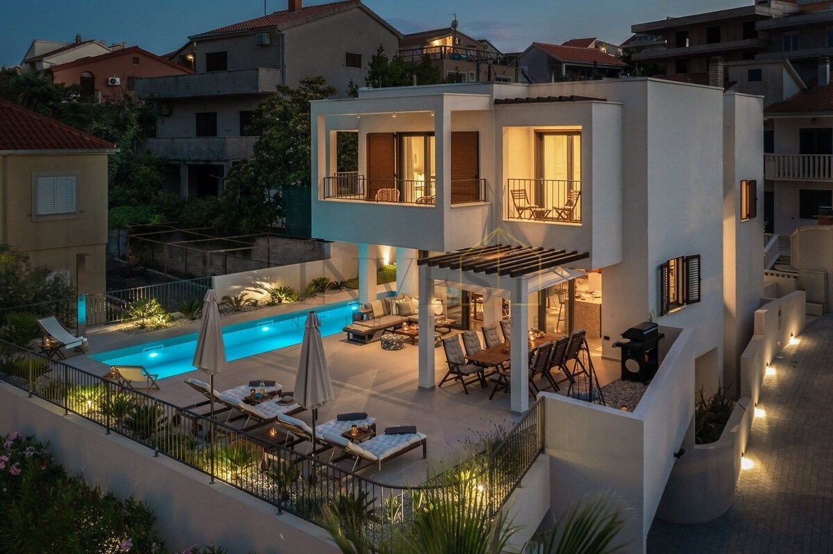 Casa In vendita - SPLITSKO-DALMATINSKA ČIOVO