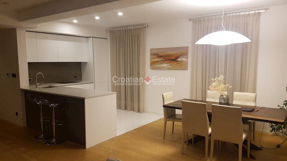 Apartmán K pronájmu - SPLITSKO-DALMATINSKA SPLIT