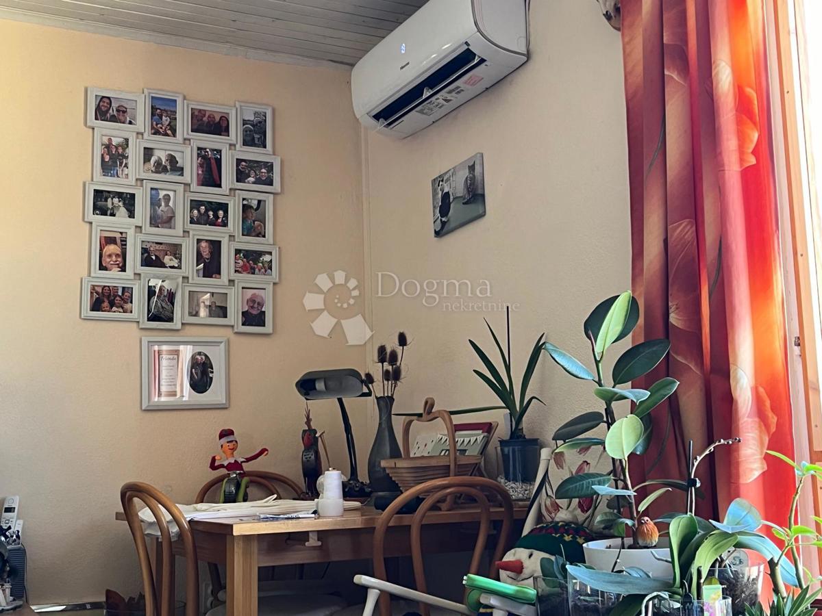 Kuća Na prodaju - PRIMORSKO-GORANSKA NOVI VINODOLSKI