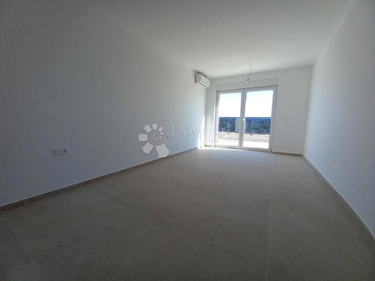 Flat For sale - ISTARSKA TAR-VABRIGA