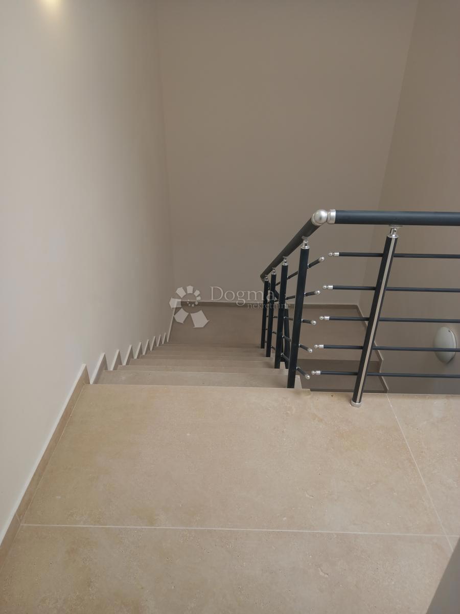 Flat For sale - ISTARSKA TAR-VABRIGA