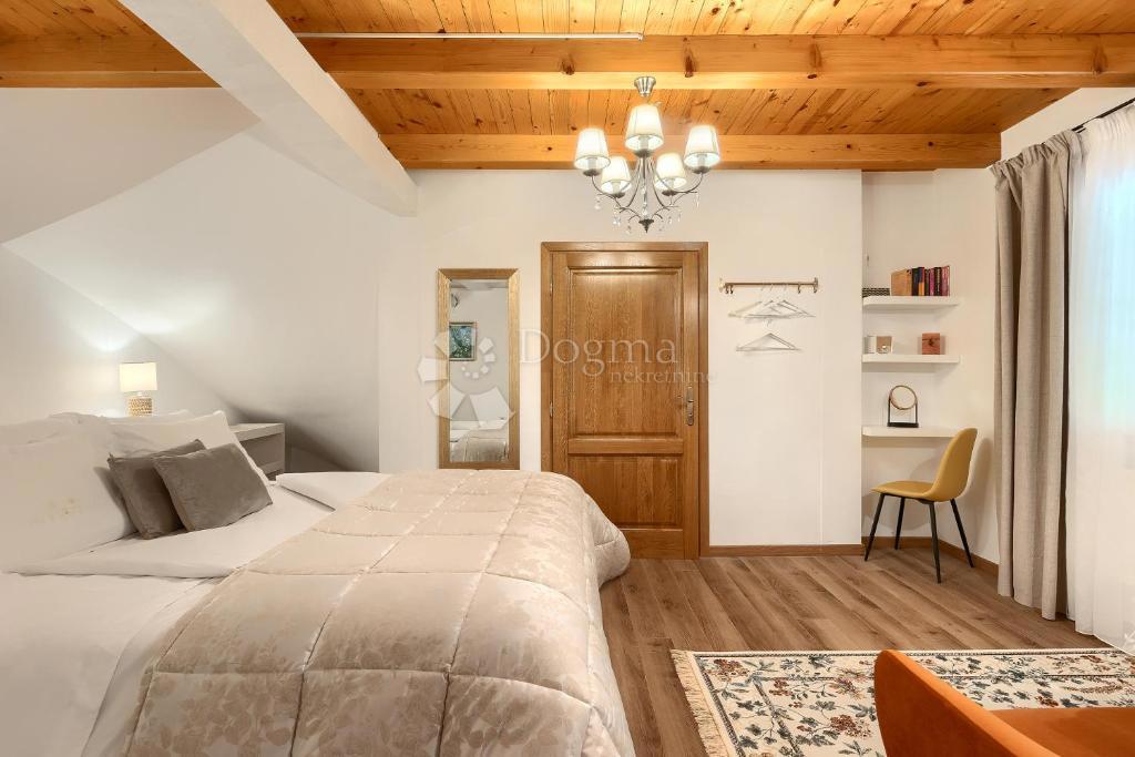 Haus Zu verkaufen - ISTARSKA SVETVINČENAT