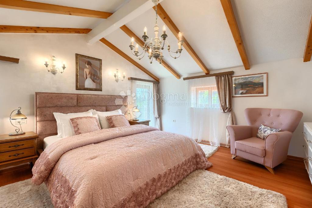 Haus Zu verkaufen - ISTARSKA SVETVINČENAT