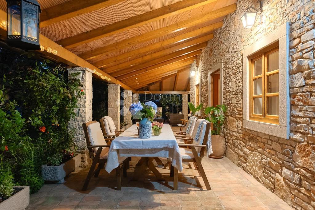 Haus Zu verkaufen - ISTARSKA SVETVINČENAT