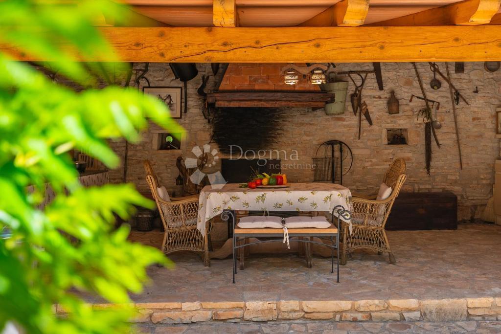 Haus Zu verkaufen - ISTARSKA SVETVINČENAT