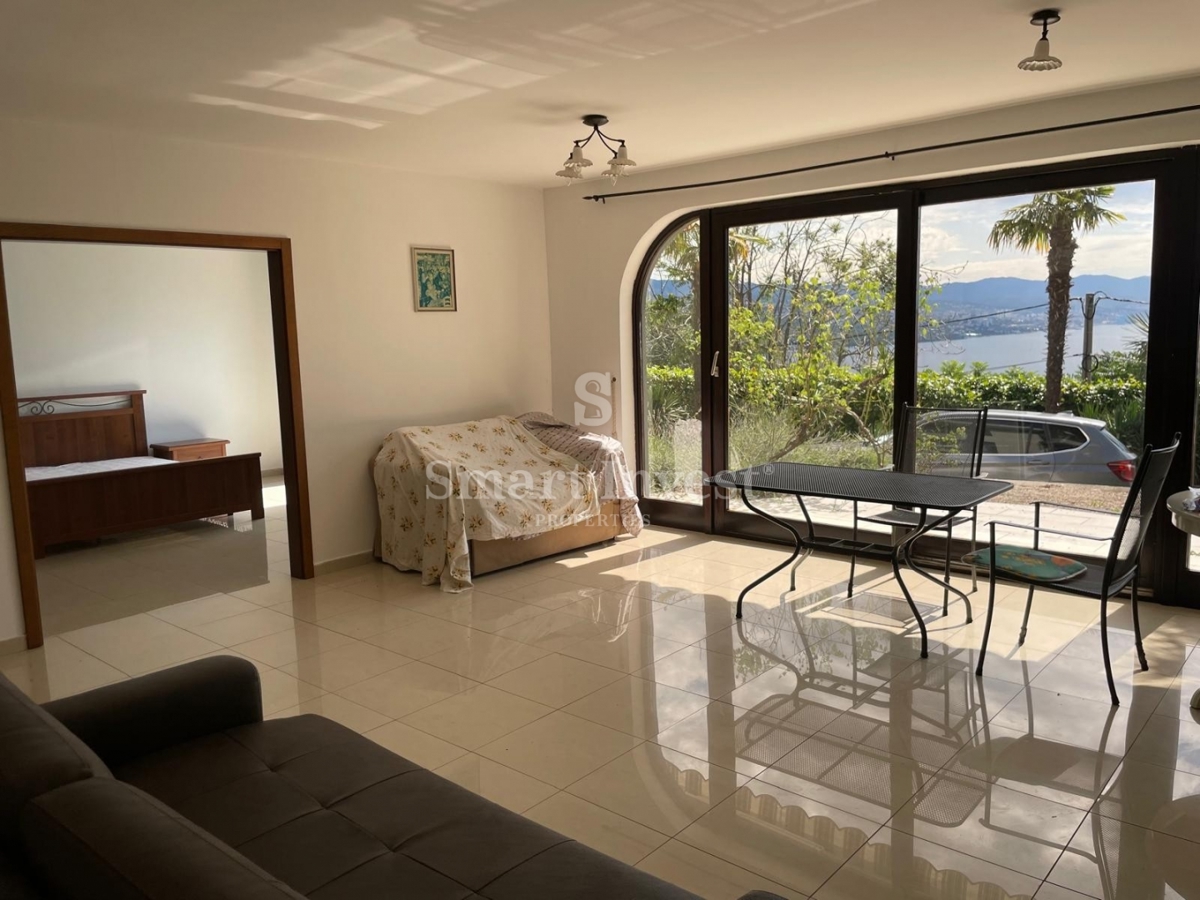 Appartement À louer - Primorsko-goranska Opatija - foto 1/8