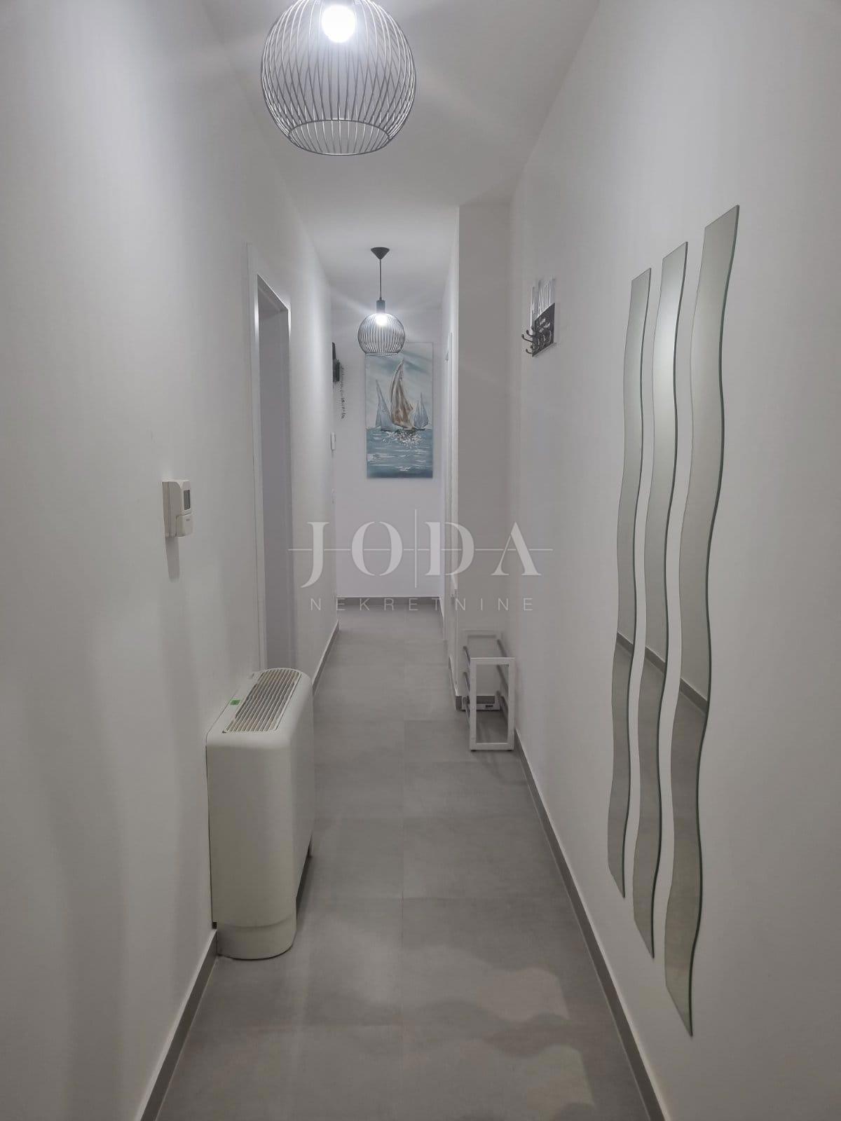 Flat For sale - LIČKO-SENJSKA SENJ