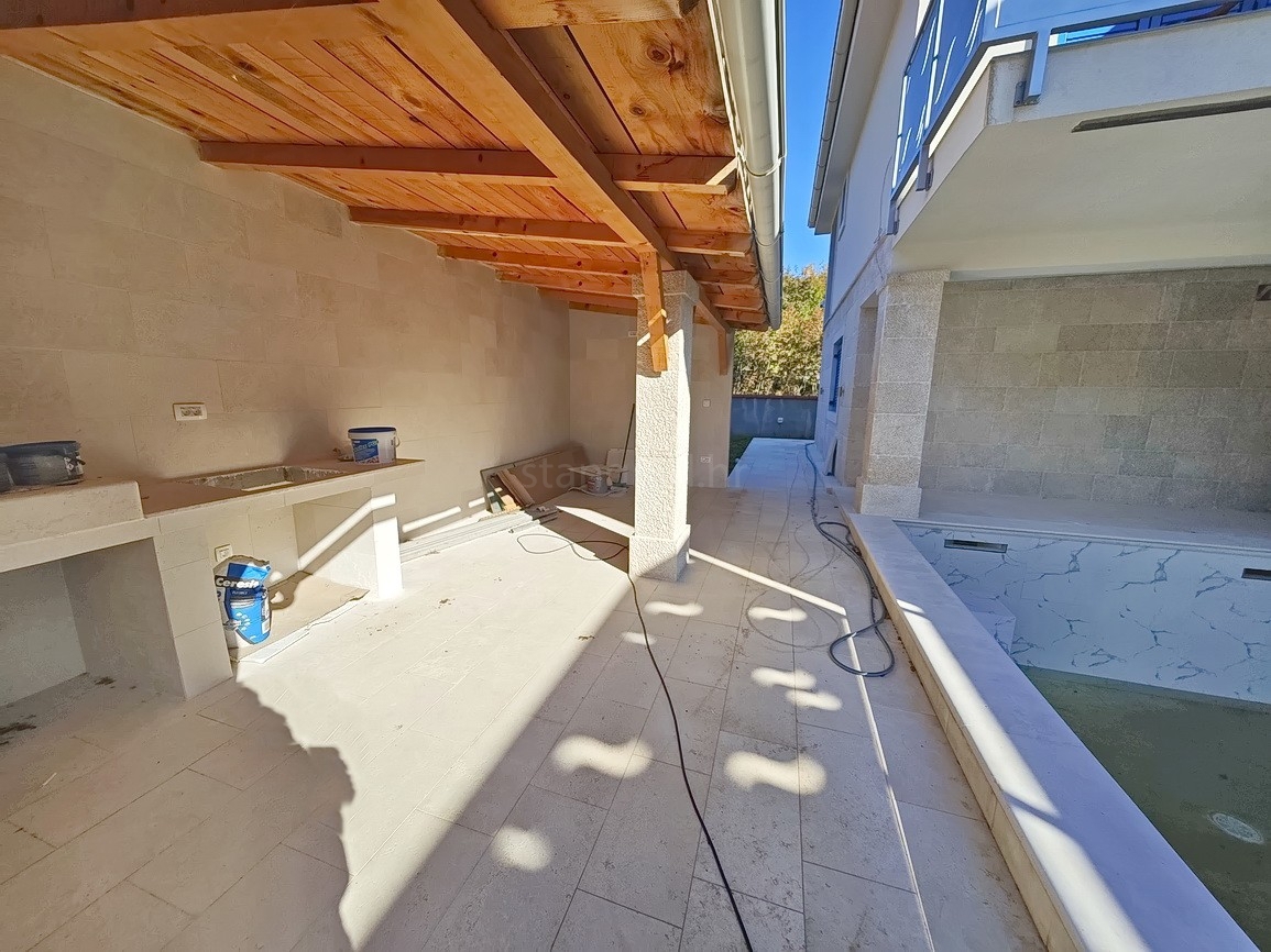 Casa In vendita - PRIMORSKO-GORANSKA KRK