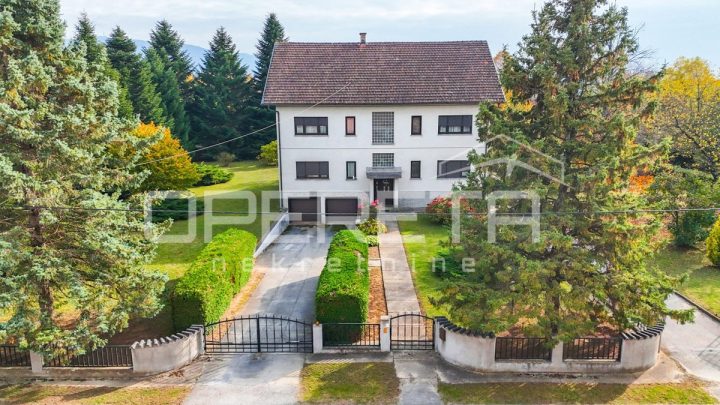 Dům na prodej 520 m² – Donja Stubica