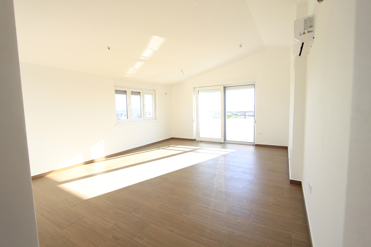 Flat For sale - ŠIBENSKO-KNINSKA VODICE