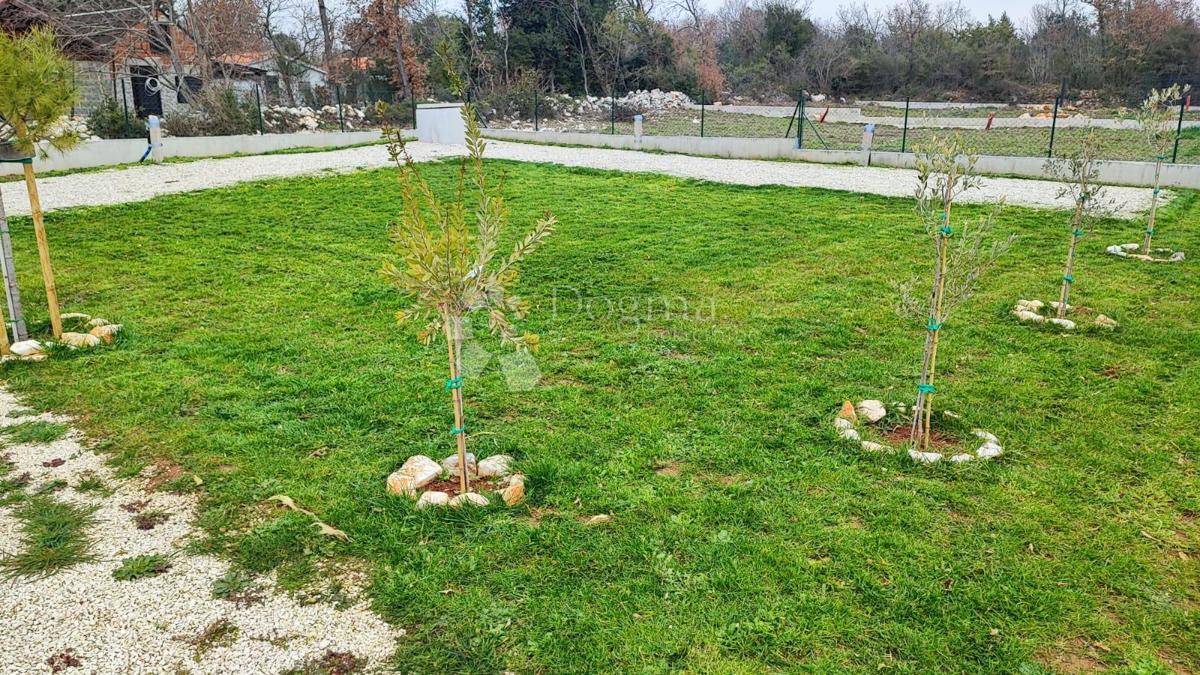 Land For sale - ISTARSKA VODNJAN