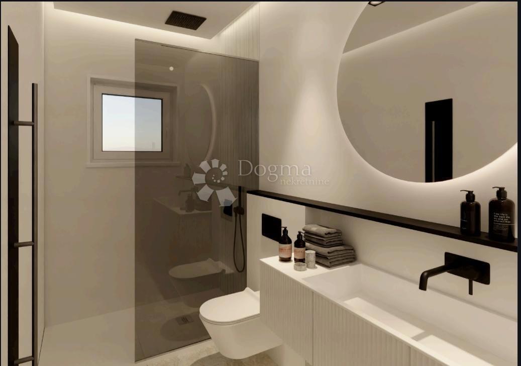 Flat For sale - ŠIBENSKO-KNINSKA ROGOZNICA
