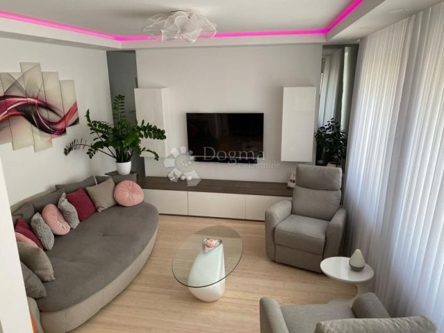 Apartmán Na predaj - Osječko-baranjska Osijek - foto 3/16