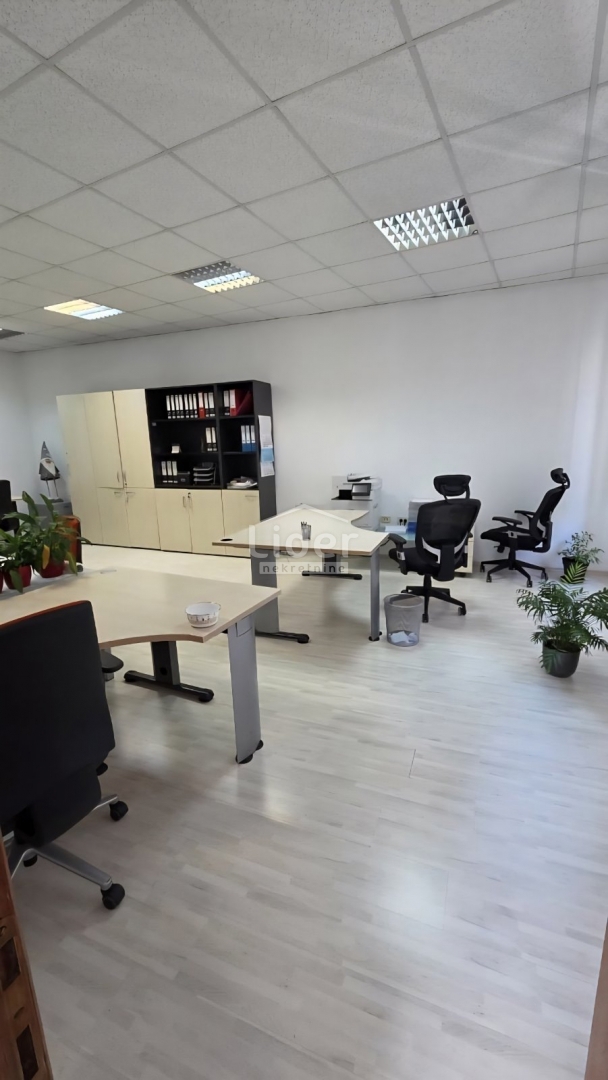 Commerciale Da affittare - PRIMORSKO-GORANSKA RIJEKA
