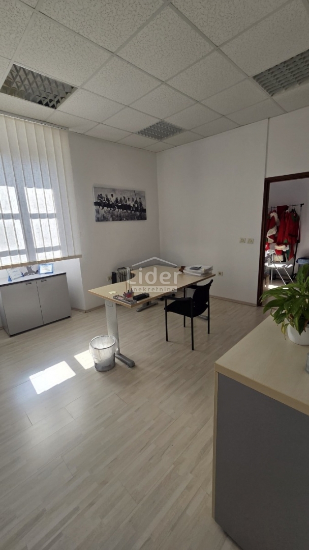 Commerciale Da affittare - PRIMORSKO-GORANSKA RIJEKA