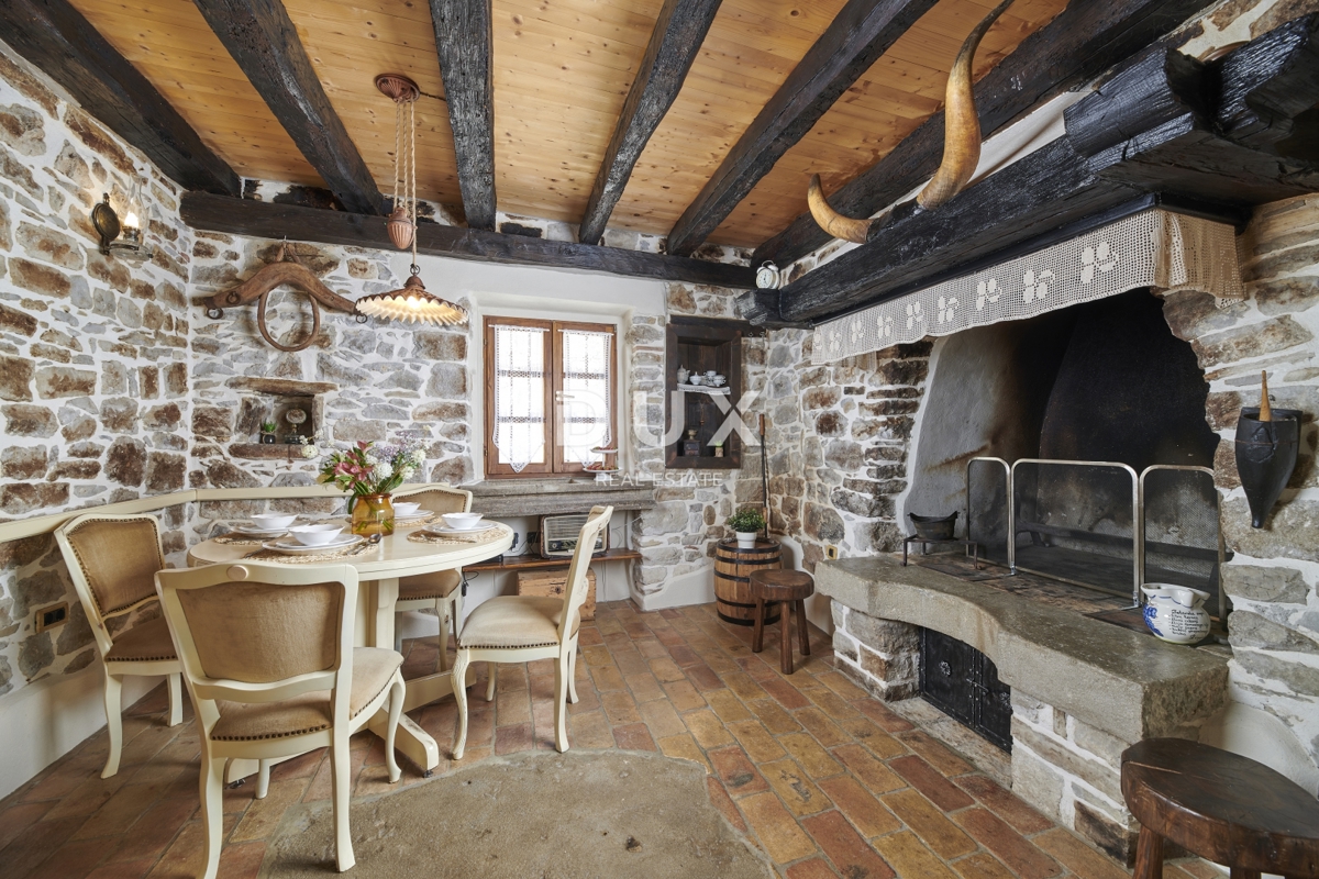 Casa In vendita - ISTARSKA GRAČIŠĆE