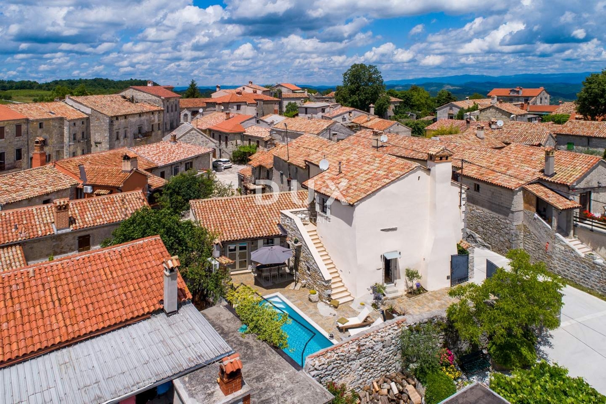 Casa In vendita - ISTARSKA GRAČIŠĆE