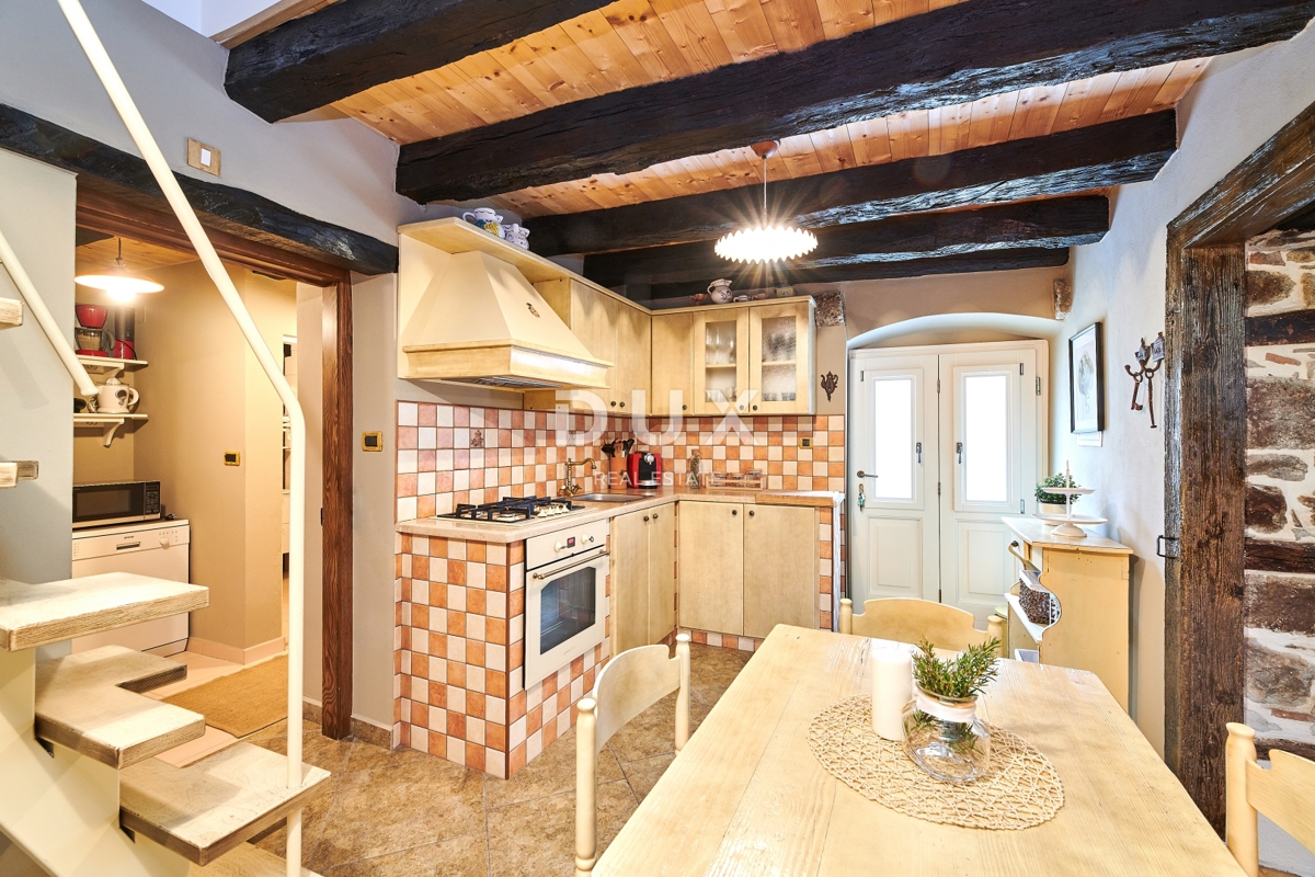 Casa In vendita - ISTARSKA GRAČIŠĆE