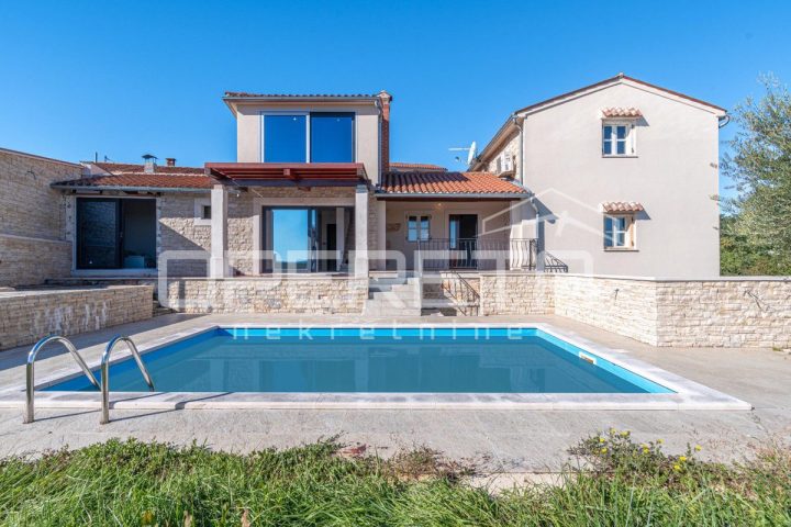 Casa in vendita 300 m² – Vižinada