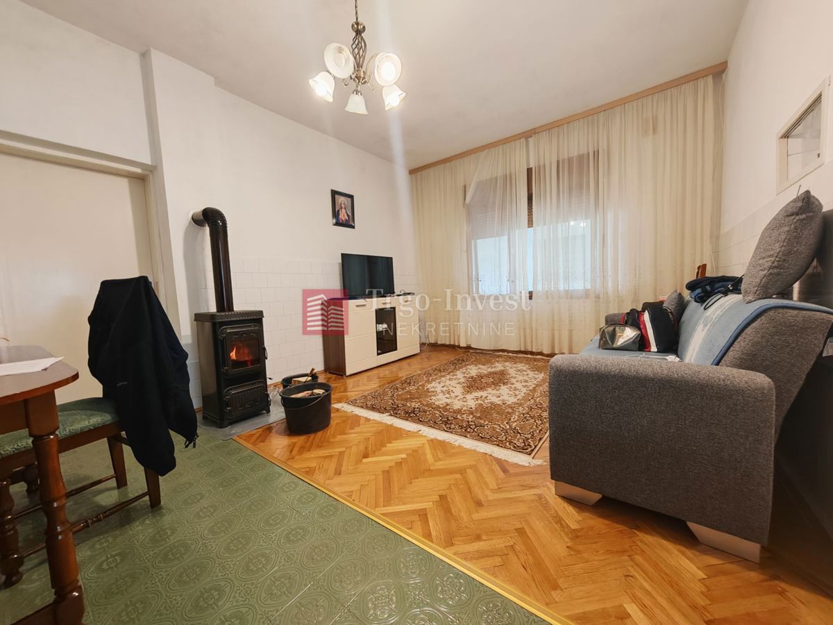 Kuća Na prodaju - BRODSKO-POSAVSKA SLAVONSKI BROD