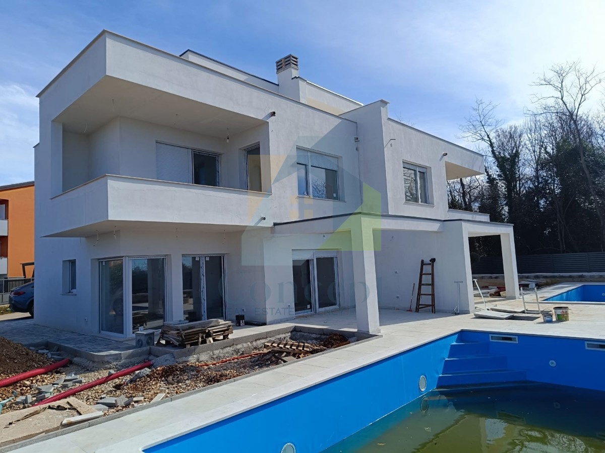 Kuća Na prodaju UMAG