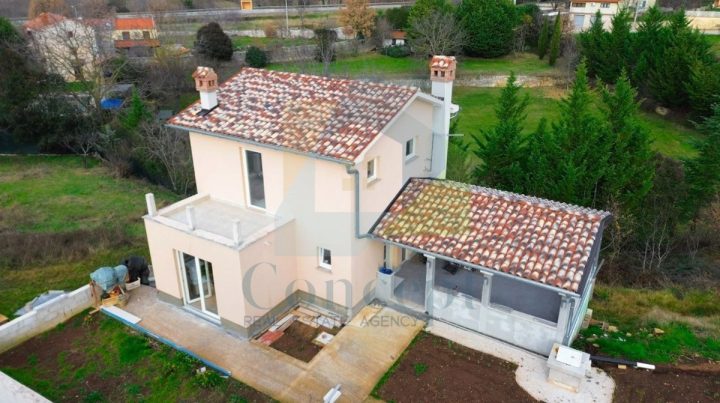 Kuća na prodaju 176 m² – Poreč