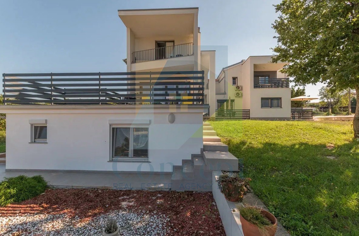 Casa In vendita - Istarska Poreč - foto 5/83