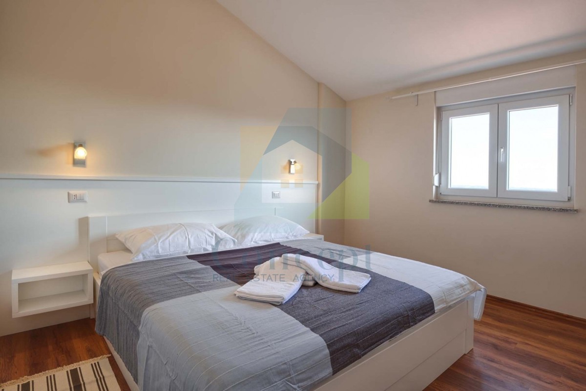Haus Zu verkaufen - ISTARSKA POREČ