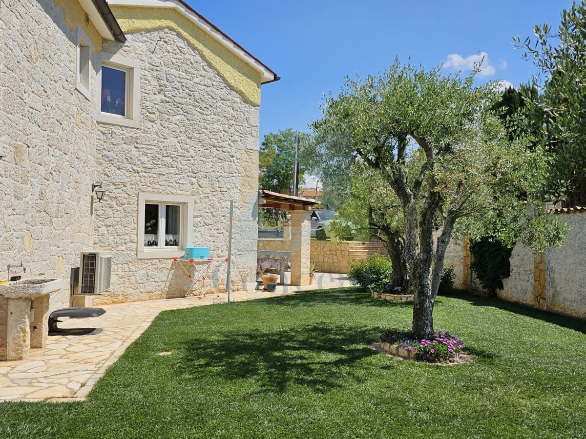 Hiša Na predaj - ISTARSKA POREČ